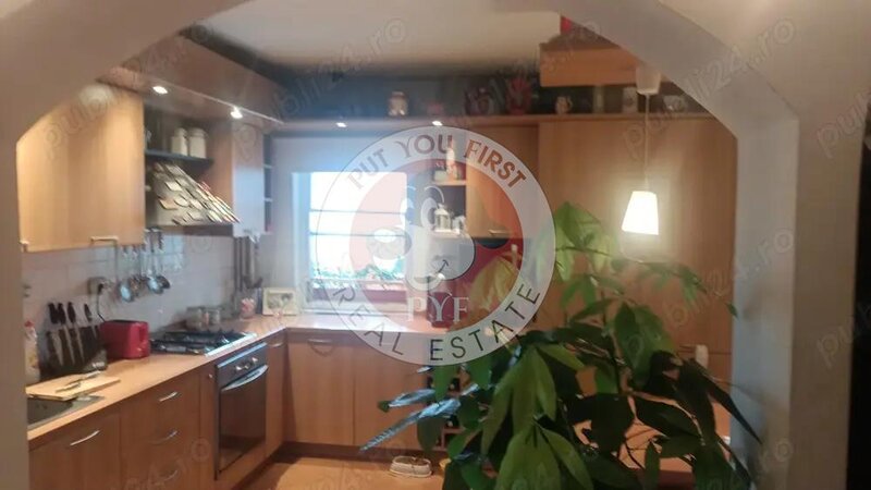 Marriot | 3 camere |  3 camere | Decomandat | 80mp | B11948